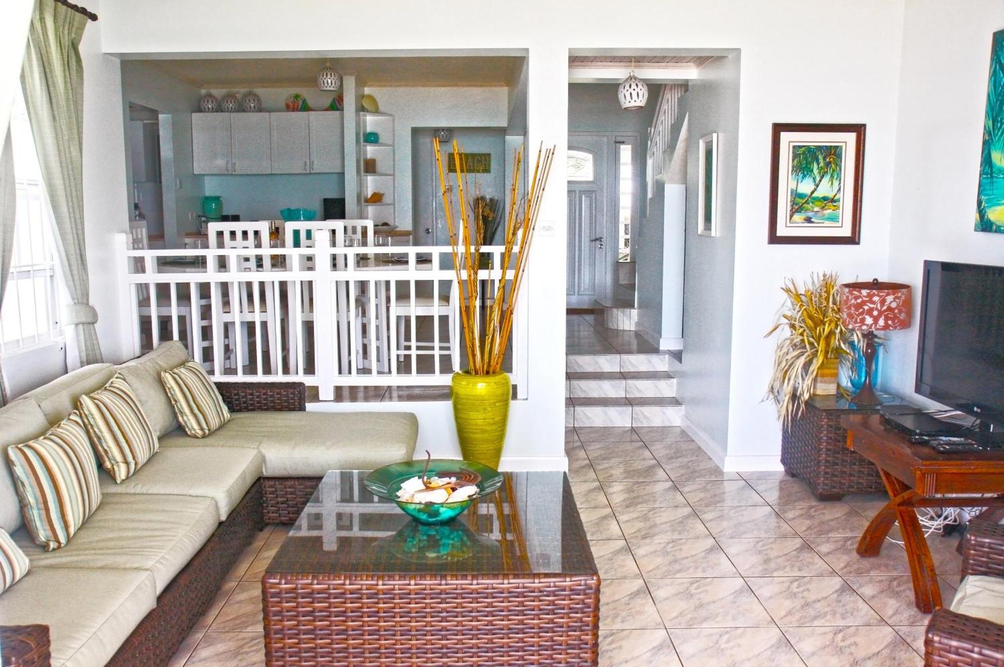 Silver Sands Beach Villas Are Great For Family-Friendly Activities Christ Church Exterior photo